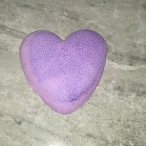 ASMR Heart chalk reform (crushing)